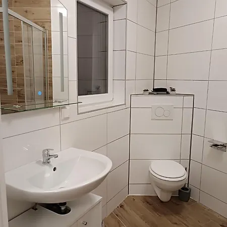 Compect Διαμέρισμα *